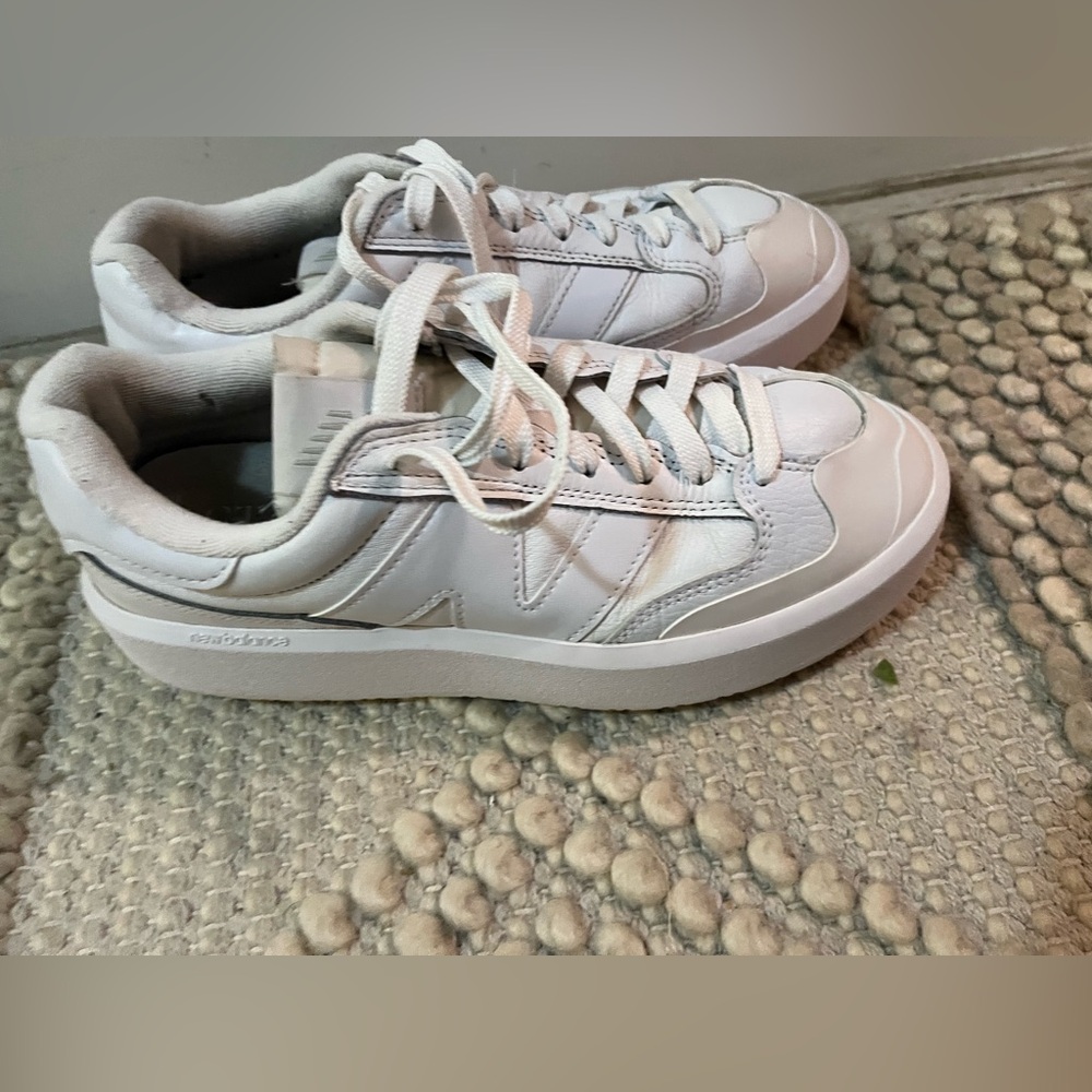 EUC White New Balance CT302 Platform Sneakers Size 7.5 Men / 9 Women CT302LA